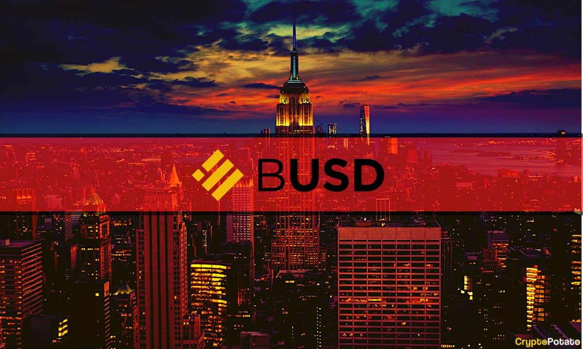 Die weltweit größte Krypto-Börse hat Berichten zufolge zugegeben, dass das New Yorker Finanzministerium Paxos angewiesen hat, die Ausgabe der Stablecoin Binance USD (BUSD) einzustellen. BUSD ist die siebtgrößte Kryptowährung mit einer Marktkapitalisierung von über 16 Milliarden US-Dollar. Die Vereinigten Staaten setzen ihr Vorgehen gegen mehrere Kryptowährungsteilnehmer fort. Nachdem Kraken letzte Woche der SEC zum Opfer fiel und seine Staking-Dienste einstellen musste, scheinen Paxos und Binance nun unter den regulatorischen Geltungsbereich zu fallen. CryptoPotato zitierte einen WSJ-Bericht, der darüber informierte, dass die SEC eine Mitteilung von Wells an Paxos herausgegeben hatte, um vor möglichen rechtlichen Schritten zu warnen, in denen behauptet …