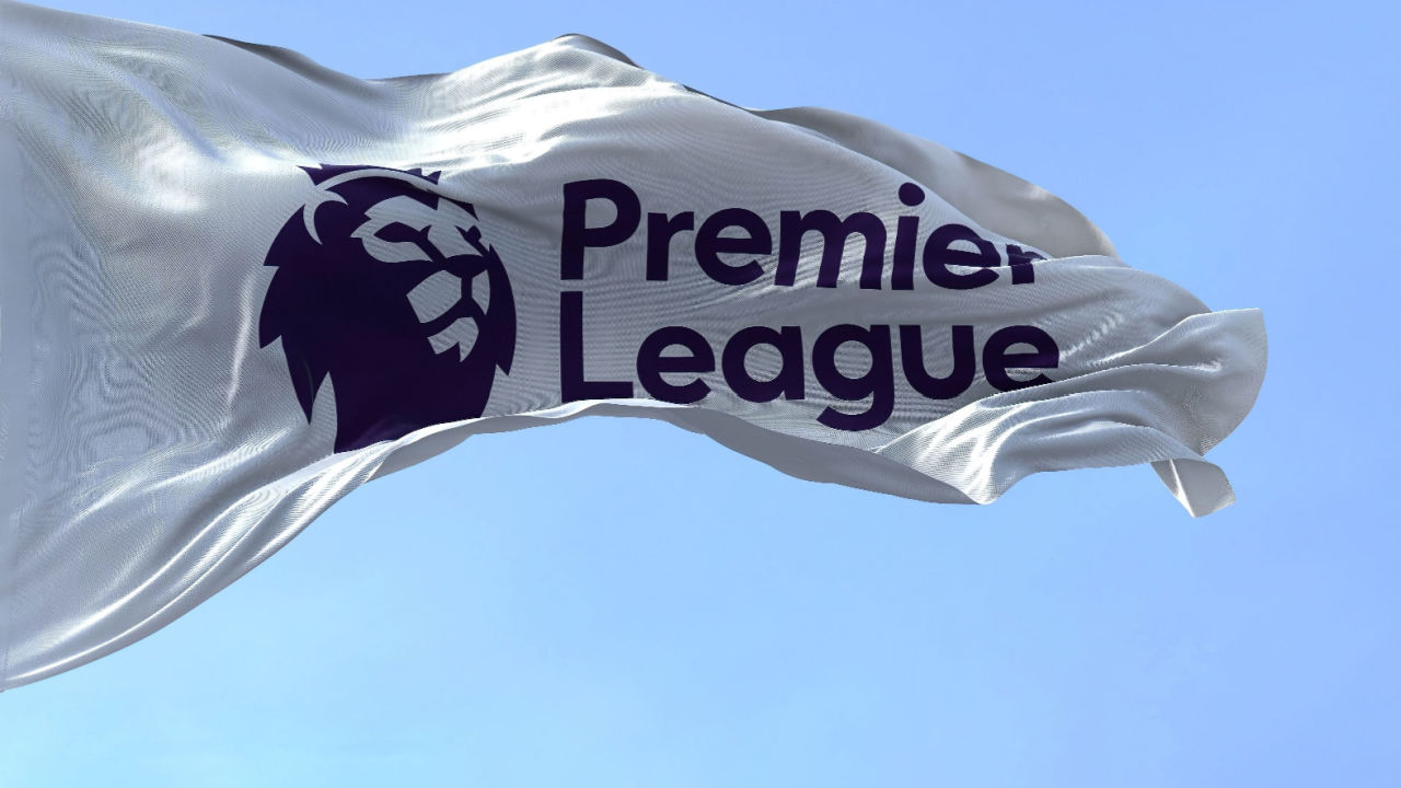 Sorare, ein in Paris ansässiges NFT (non-fungible token)-Fantasy-Spiel-Startup, hat einen Vertrag mit der Premier League, der ersten Fußballliga im Vereinigten Königreich, abgeschlossen, um Mannschaften und Spieler der Liga zu einem Teil ihres Kaders zu machen. Berichten zufolge beinhaltet die mehrjährige Vereinbarung Zahlungen in Höhe von mehreren zehn Millionen Pfund pro Jahr an die Liga. Sorare nimmt die Premier League in seine Plattform auf Sorare, ein in Paris ansässiges Startup für Fantasy-NFT-Spiele, hat abgeschlossen einen Vertrag mit der Fußball-Premier League des Vereinigten Königreichs, um ihre Ähnlichkeiten als Teil ihrer Spieleplattform zu verwenden. Benutzer der App können ihre eigenen Teams mit Spielern &hellip;