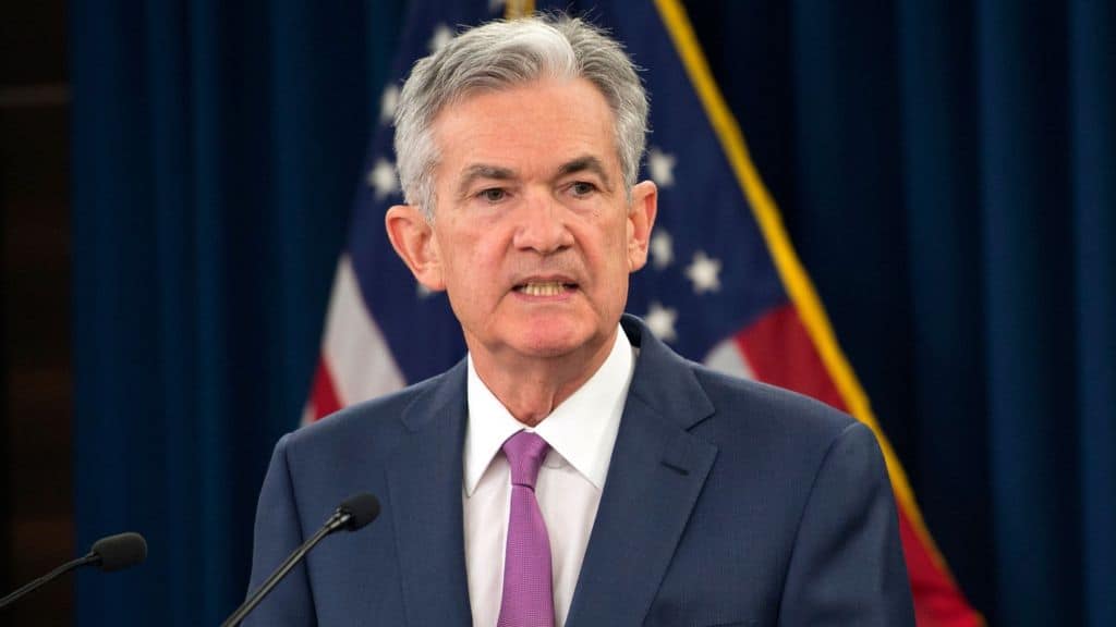 Trotz Befürchtungen rund um den US-Bankensektor hat die Fed ihre Pläne, die Inflation mit einer Zinserhöhung um 25 Basispunkte am Mittwoch zu dämpfen, weiterverfolgt. Die Entscheidung wirkte sich insbesondere auf den Preis von Bitcoin aus, der innerhalb von 5 Minuten nach der Ankündigung um 300 $ gepumpt wurde. Bitcoin begann den Tageshandel bei 28.216 $, bevor es vor dem FOMC auf 28.417 $ stieg. Nach der Zinsentscheidung stieg der Vermögenswert dann auf 28.752 $. Es wird zum Zeitpunkt des Schreibens für 28.480 $ gehandelt. Laut Coinglass gab es innerhalb der letzten 1 Stunde nach der Ankündigung Liquidationen in Höhe von …