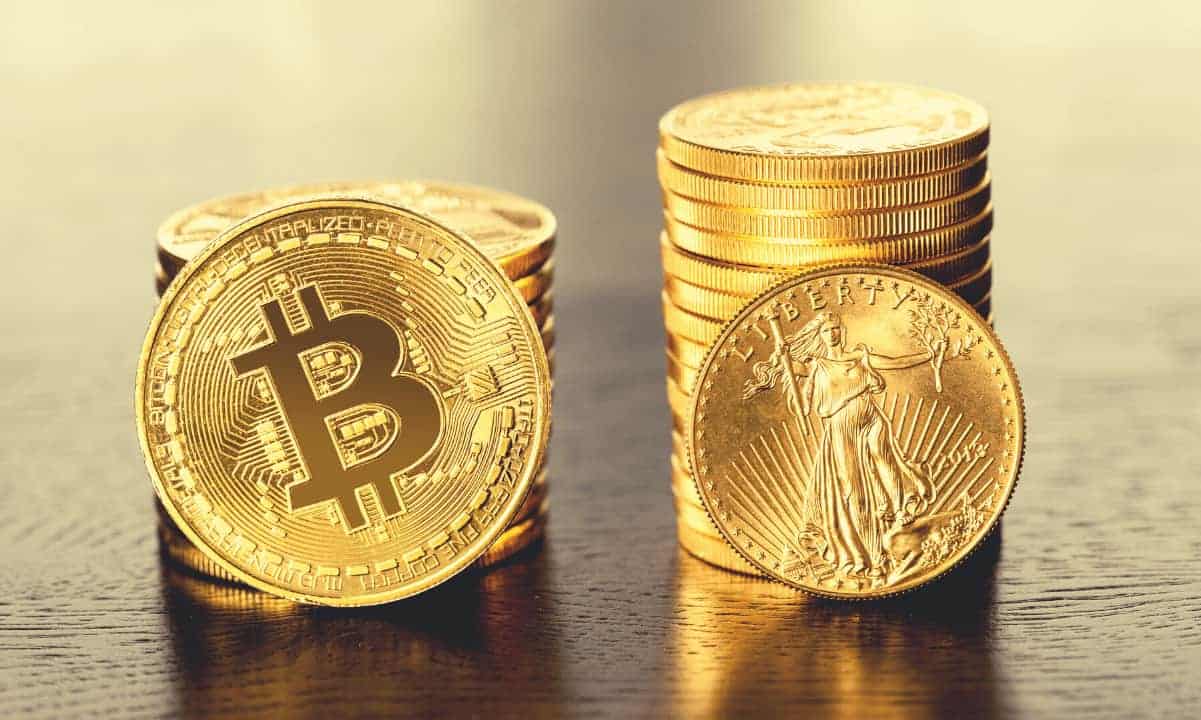 Untersuchungen des Blockchain-Analyseunternehmens Kaiko zeigen, dass die Korrelation von Bitcoin zu Gold im März auf den höchsten Stand seit über einem Jahr gestiegen ist. Die neu entdeckte Korrelation ist inmitten einer fallenden Korrelation zum Aktienmarkt aufgetreten, was darauf hindeutet, dass Bitcoin möglicherweise in Richtung eines risikoaversen Vermögensstatus driftet. Bitcoin als digitales Gold Laut Kaikos Bericht, der Korrelation zwischen Bitcoin und Gold liegt jetzt bei 50 %. Inzwischen liegt seine Aktienmarktkorrelation bei etwa 20 %, nachdem sie seit Dezember rückläufig war. „Das ist eine bedeutende Verschiebung, denn im Laufe des Jahres 2022 waren Bitcoin und Gold größtenteils unkorreliert“, sagte Kaiko-Analystin Dessislava …