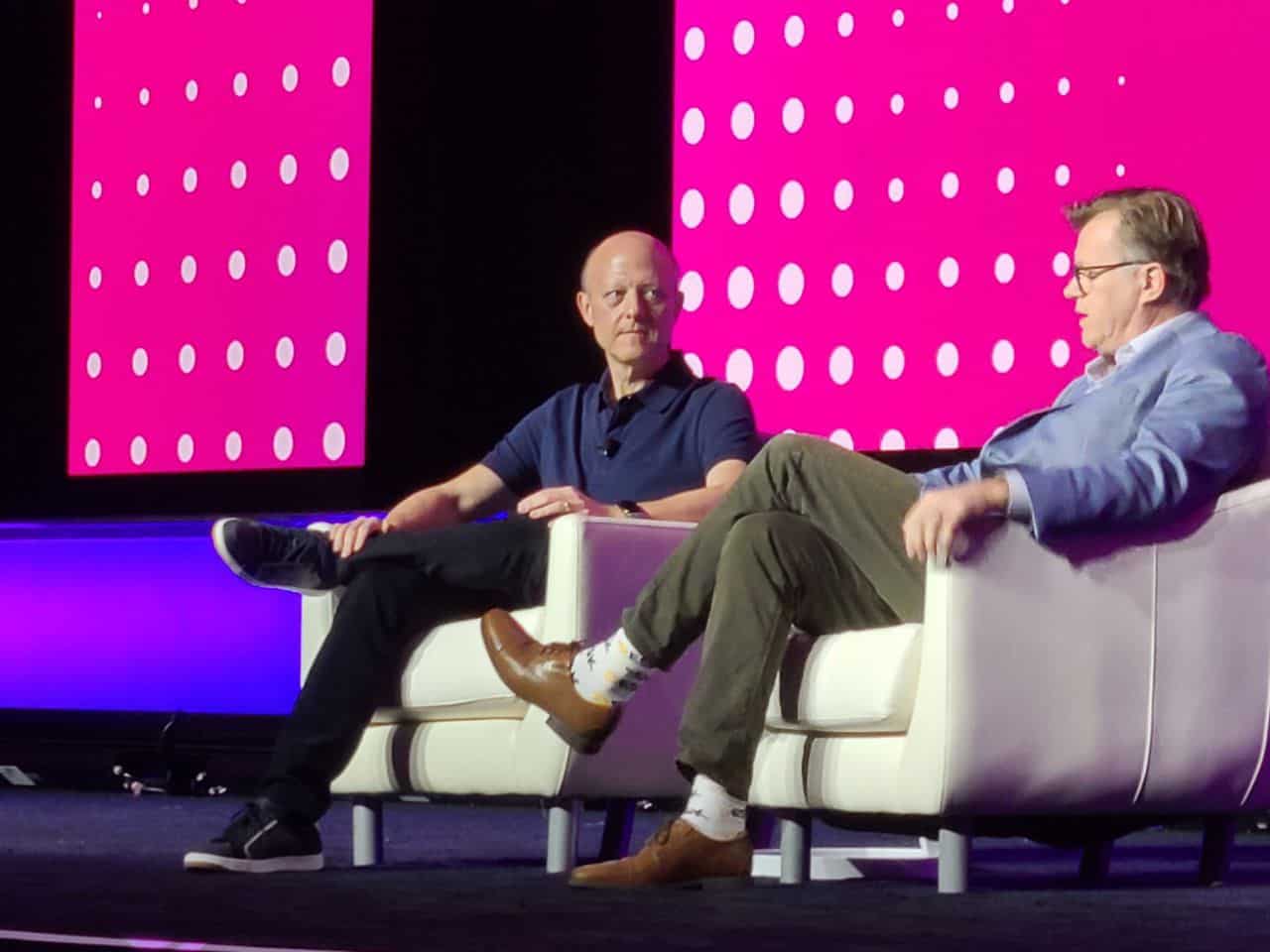 Jeremy Allaire, CEO des Stablecoin-Giganten Circle, sprach am Mittwoch auf der Consensus 2022 darüber, wie Unternehmen wie seines in das aktuelle US-Dollar-System und Regulierungssystem passen. Die Führungskraft sagte, dass ein weit verbreiteter Vertrauensverlust in das US-Bankwesen zu einer „Entdollarisierung“ beitrage und dass digitale Dollar-Stablecoins ihm helfen würden, seine globale Dominanz zu bewahren. Ein sicherer digitaler Dollar Während eines Panels mit dem Titel „Eine 10-jährige Achterbahnfahrt auf dem Weg zu einem neuen Geldmodell“ sagte Allaire, dass die Zusammenbruch der Silicon Valley Bank (SVB) im März war nur eine Erinnerung daran, warum Circle und andere Kryptofirmen vor 10 Jahren gegründet wurden. „Es …