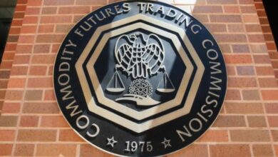CFTC-Vorsitzender sagt, Kryptos seien Waren, der ehemalige Kommissar sagt, sie könnten beides sein