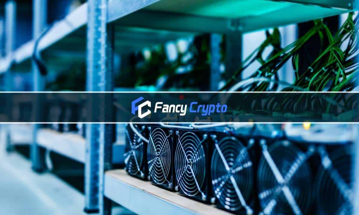 Mining – der Prozess, Transaktionen zu verifizieren und sie in Blöcke zu packen, um sie an die Blockchain zu senden – ist eine entscheidende Komponente vieler Netzwerke, darunter auch des größten – Bitcoin. Es ist die Grundlage, auf der das gesamte Kryptowährungs-Ökosystem (zu einem großen Teil) aufbaut, und es ist für die Konzepte der Krypto absolut von größter Bedeutung. Allerdings ist es auch sehr technisch. Es handelt sich um einen Prozess, der komplexe technische Konfigurationen sowohl in Bezug auf Hardware als auch Software, eine ausreichende Stromversorgung und, wenn er effizient gestaltet ist, einen speziellen Lagerraum erfordert, der auf der richtigen &hellip;