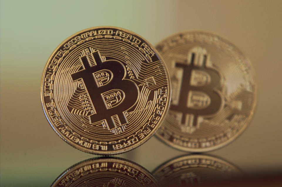 Shiba Inu (SHIB) erlebte in den letzten 24 Stunden einen erstaunlichen Anstieg der Burning-Rate um über 3.000 %, was dazu führte, dass 472.351.642 $SHIB-Token zerstört wurden. Die Wallet-Adresse 0x881d5c98866a08f90a6f60e3f94f0e461093d049 hat allein über 22.543.426 $SHIB-Token verbrannt. Trotz dieses jüngsten Burn-Events liegt der Preis von Shiba Inu (SHIB) derzeit bei 0,00000746 $. In den letzten 24 Stunden bewegte sich der SHIB-Preis in einer Range von $0,00000746 bis $0,00000779, was auf eine relativ stabile Handelsspanne hindeutet. Die Marktkapitalisierung von Shiba Inu hat jedoch einen leichten Rückgang erfahren. Die aktuelle Marktkapitalisierung liegt bei $4.469.406.075, was einem Rückgang von 2,00 % gegenüber dem vorherigen Zeitraum …