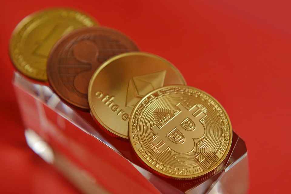 Artikelinhalt: Der Einsatz von Ethereum hat einen Meilenstein erreicht, da knapp 45 Milliarden US-Dollar oder 20% des im Umlauf befindlichen Ethereums eingesetzt wurden. Dieser Erfolg spiegelt den Fortschritt von Ethereum auf dem Weg zu einem umweltfreundlicheren Konsensmodell wider. Ethereum ist eine von vielen Blockchains, die das Proof-of-Stake-Konsensmodell verwenden. Bei diesem Modell verpfänden Validatoren mindestens 32 Ethereum, um Transaktionen zu validieren und Belohnungen zu erhalten. Es war nicht immer so. Im September letzten Jahres wechselte Ethereum vom energieintensiven Proof-of-Work zum Proof-of-Stake-Konsensmodell. Monatelang war es nicht möglich, abgestecktes Ethereum abzuheben, bis ein Upgrade im April 2021 dies ermöglichte. Vor diesem Upgrade waren …