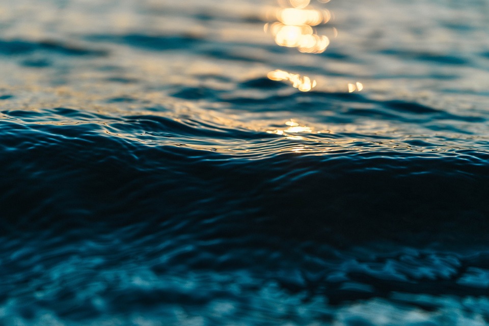 Und plötzlich erwacht der ganze Krypto-Sektor wieder zum Leben, nachdem sich im jahrelangen Rechtsstreit bei Ripple ein erster Erfolg abzeichnet. Die Strahlkraft wirkt sich auch auf andere Coins wie Ethereum (ETH) aus. Die Nummer 2 nach Marktkapitalisierung schoss am gestrigen Donnerstag um über sieben Prozent in die Höhe. Für Anleger könnte das erst der Startschuss für eine nachhaltige Erholung sein. Die Kryptowährung Ethereum (ETH) verzeichnete am gestrigen Donnerstag einen deutlichen Anstieg von über sieben Prozent. Dieser Anstieg steht im Zusammenhang mit dem jahrelangen Rechtsstreit bei Ripple, der sich auf den gesamten Krypto-Sektor auswirkt. Ripple hat kürzlich einen ersten Erfolg verbucht, …