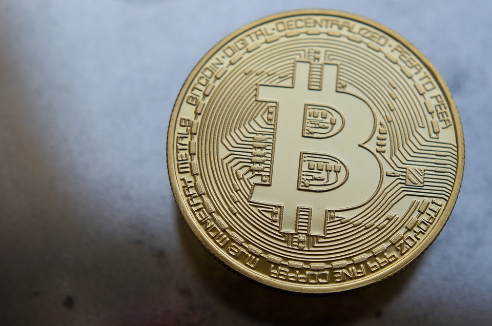 Teslas Bilanz: Unveränderte Bitcoin-Bestände trotz Marktschwankungen
Dogecoin, der unerwartete Spieler: Teslas beibehaltene Unterstützung für die Meme-Kryptowährung
Teslas Zukunft in der Kryptosphäre: Was bedeuten diese Entwicklungen für Bitcoin und Dogecoin?