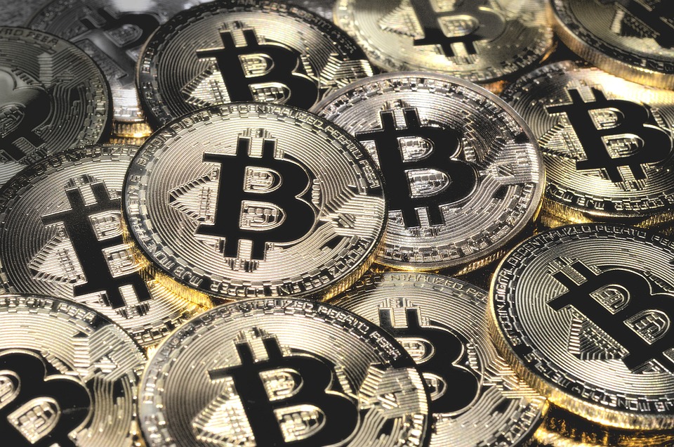 Starke US-Arbeitsmarktdaten stärken den Kryptomarkt: Bitcoin und Ethereum legen zu, während auch Meme-Coins im Aufwind sind.