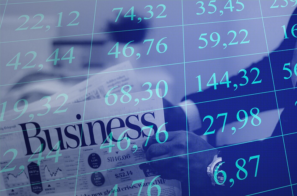 Die Fragmentierung des Altcoin-Markts: Memecoins und ETFs bestimmen das neue Szenario Ein neuer Altcoin-Zyklus im Wandel Der Altcoin-Markt befindet sich in einer Phase der Fragmentierung, in der Memecoins und Exchange-Traded Funds (ETFs) eine dominierende Rolle einnehmen. Dies hat zur Folge, dass traditionelle Altcoins in den Hintergrund gedrängt werden. Ethereum bleibt zwar stark und könnte einer zukünftigen Altcoin-Rallye vorstehen, doch deutet vieles darauf hin, dass die Zeiten einheitlicher Altcoin-Saisons vorbei sind. Laut dem Altcoin Season Index des Blockchain-Centers wird eine Altcoin-Saison als Zeitraum definiert, in dem 75 % der 50 wichtigsten Altcoins Bitcoin über ein 90-Tage-Rollierendes Fenster übertreffen. Kurzfristige Ausschläge, wie …