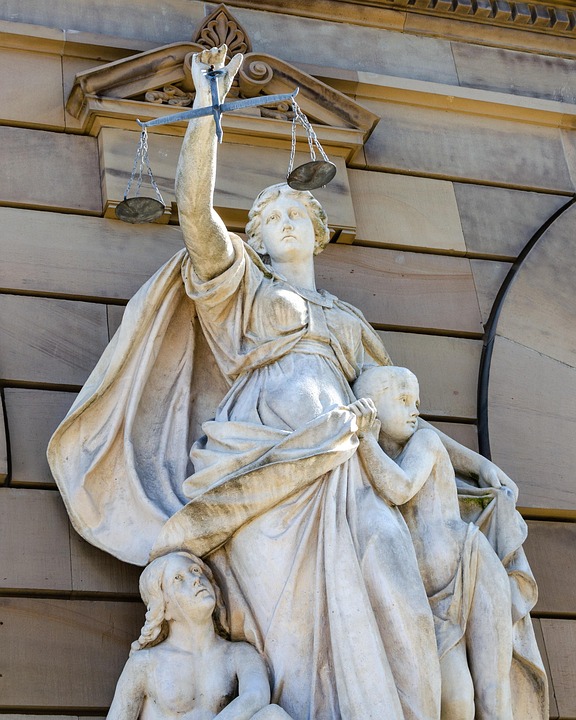 <p><strong>Russische Business-Lobby fordert Prüfung von Kryptowährungen und Stablecoins zur Wiederbelebung des Goldstandards</strong></p>