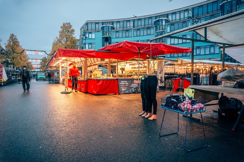 Krypto-Markt erholt sich: Positive Entwicklungen in der Kryptowelt Am Dienstag zeichnete sich bereits eine Stabilisierung im Krypto-Markt ab, und am Mittwochmorgen zeigen die Kryptowährungen eine erfreuliche Erholung. Über Nacht haben zahlreiche digitale Währungen eine signifikante Wertsteigerung erfahren, was das Vertrauen in die Branche erneut stärkt. Die ermutigende Entwicklung zieht die Aufmerksamkeit vieler Anleger und Interessierter auf sich. Diese positive Tendenz könnte darauf hindeuten, dass die Märkte sich wieder stabilisieren, was für die langfristige Perspektive der Kryptowährungen von Bedeutung ist. Die dynamische Natur des Krypto-Marktes lässt darauf schließen, dass weitere Bewegungen in den kommenden Tagen möglich sind. Anleger sind nun gefordert, …